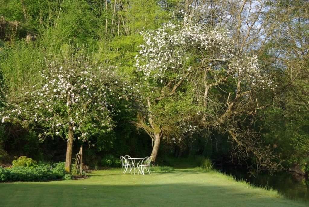B&B Le Moulin De Resteigne Luaran gambar